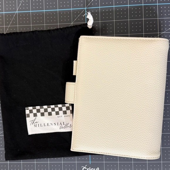 A6 Binder - Picture 2 of 6